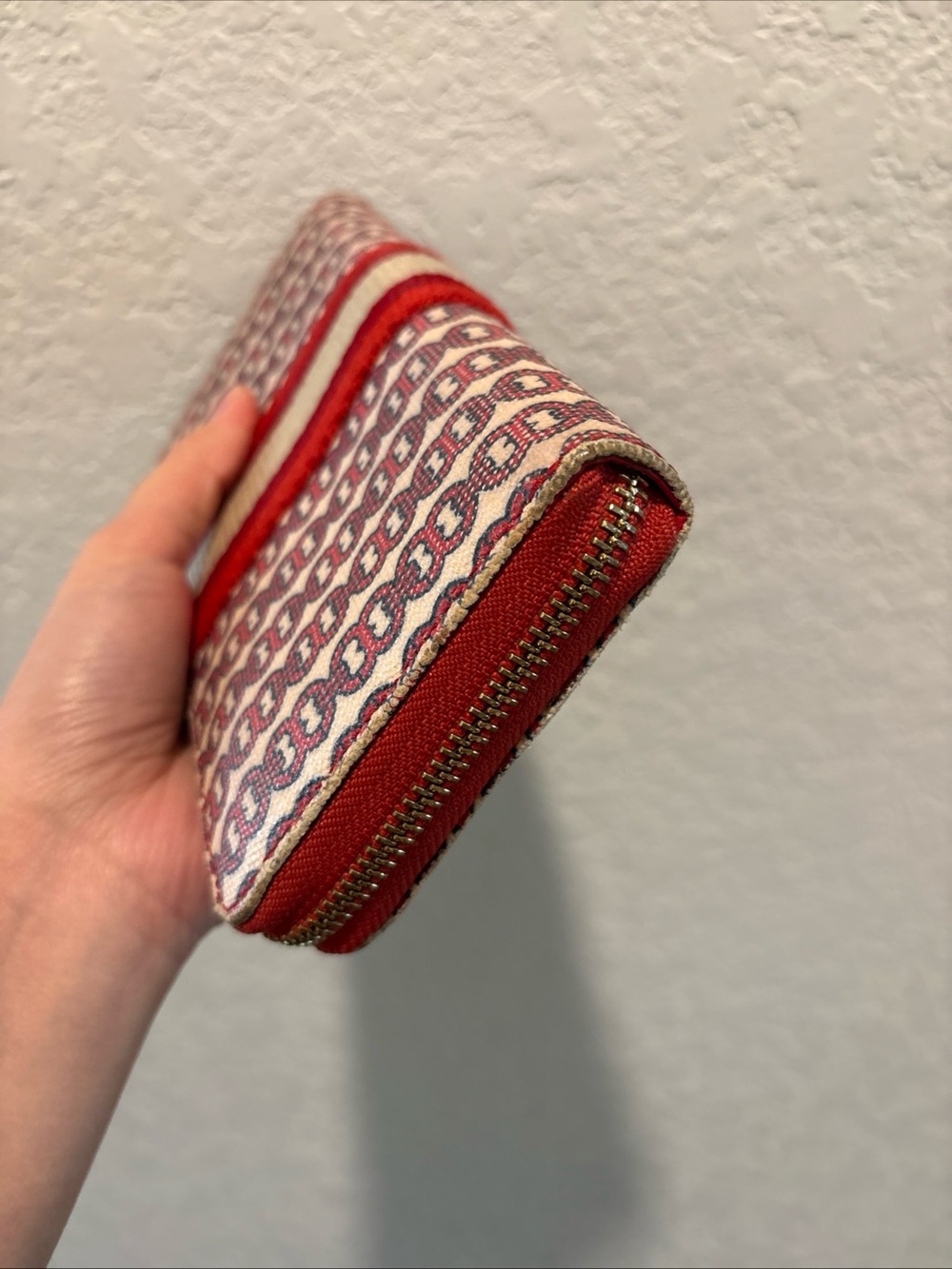 Tory Burch Striped Pattern Zip Wallet - Red & Cream - Picture 14 of 15